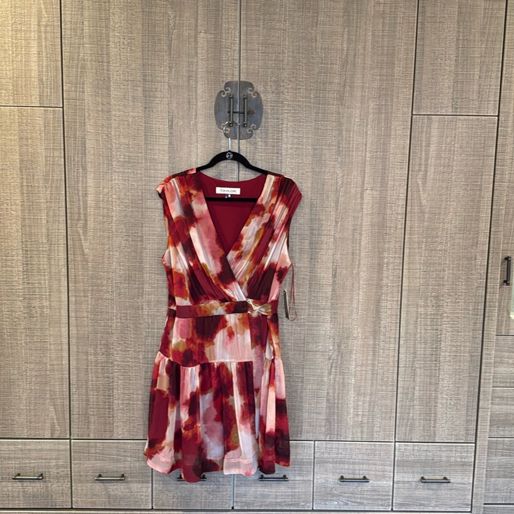 Taylor Printed Chiffon Belted Dress‎